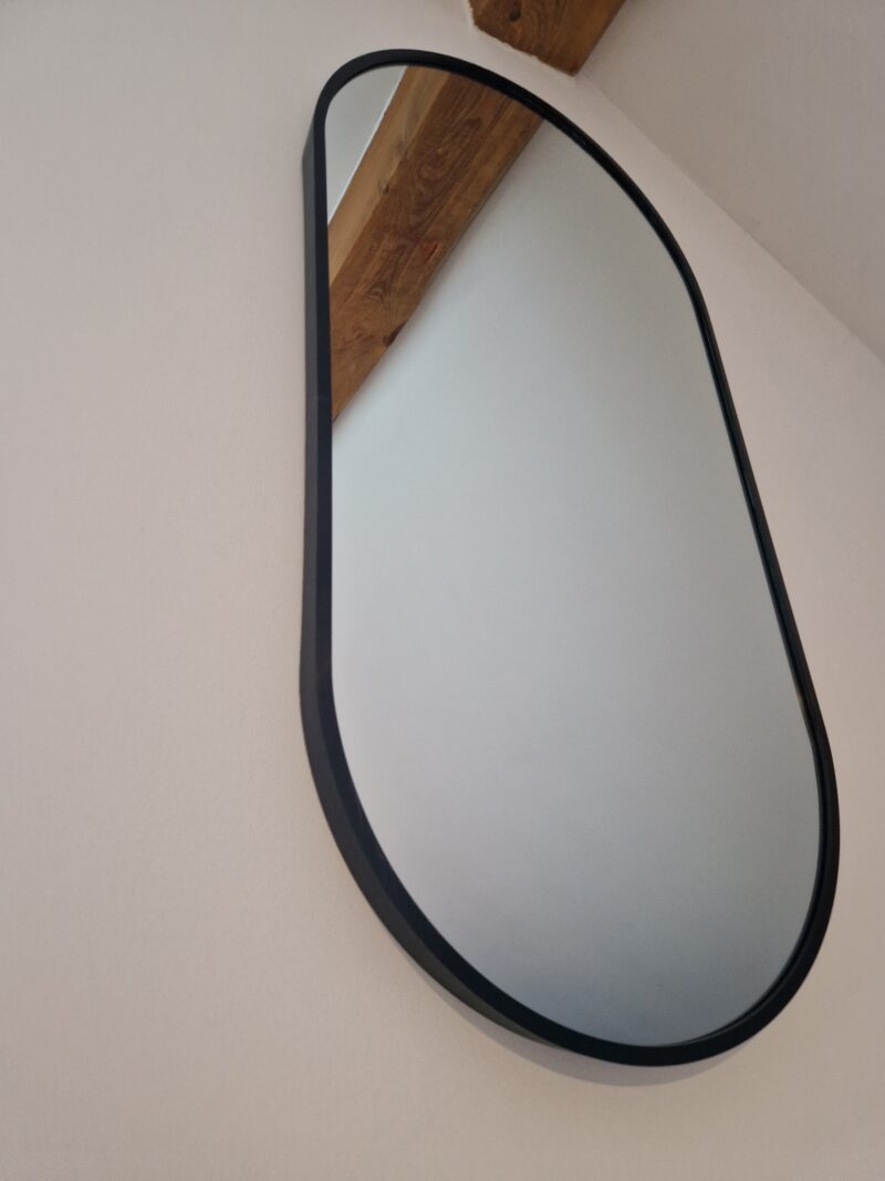 Lustro owalne w aluminiowej  czarnej ramie 80x40 cm - obrazek 3