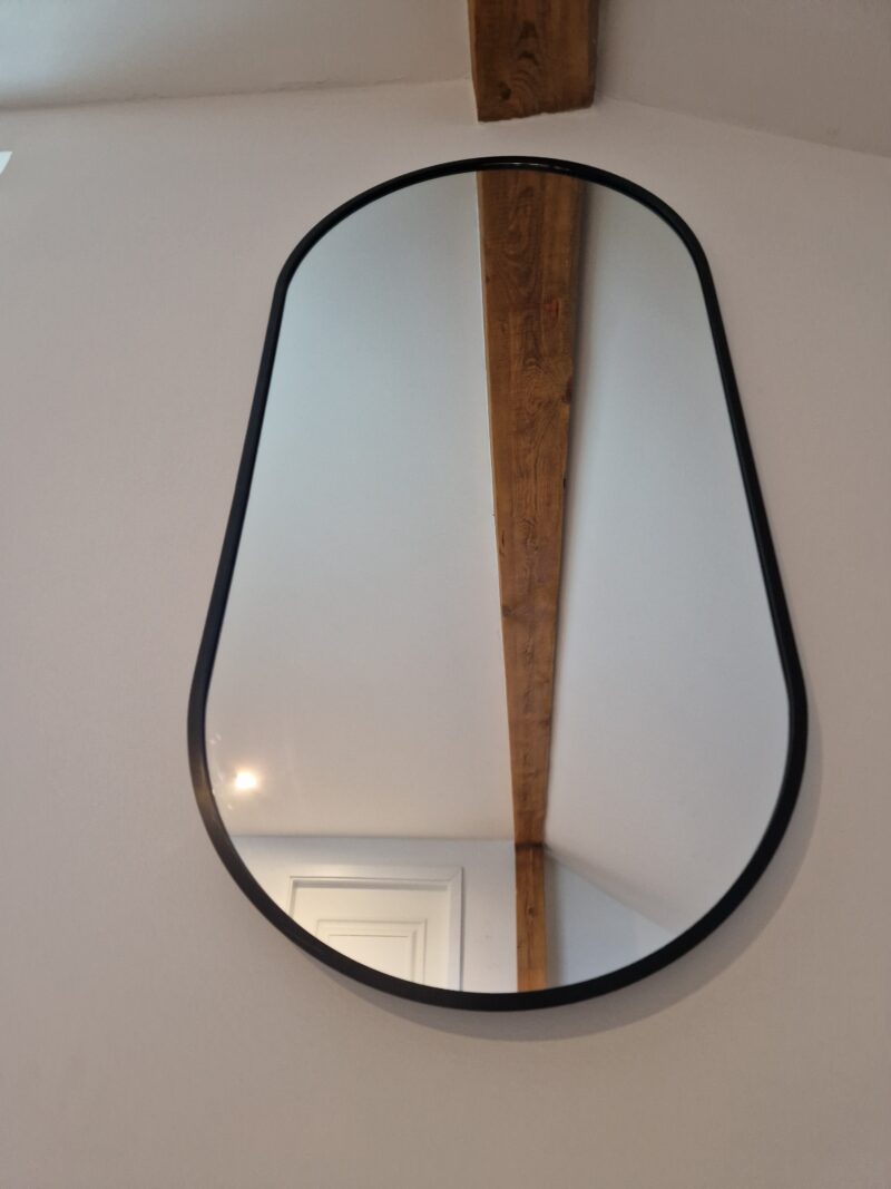 Lustro owalne w aluminiowej  czarnej ramie 80x40 cm - obrazek 4